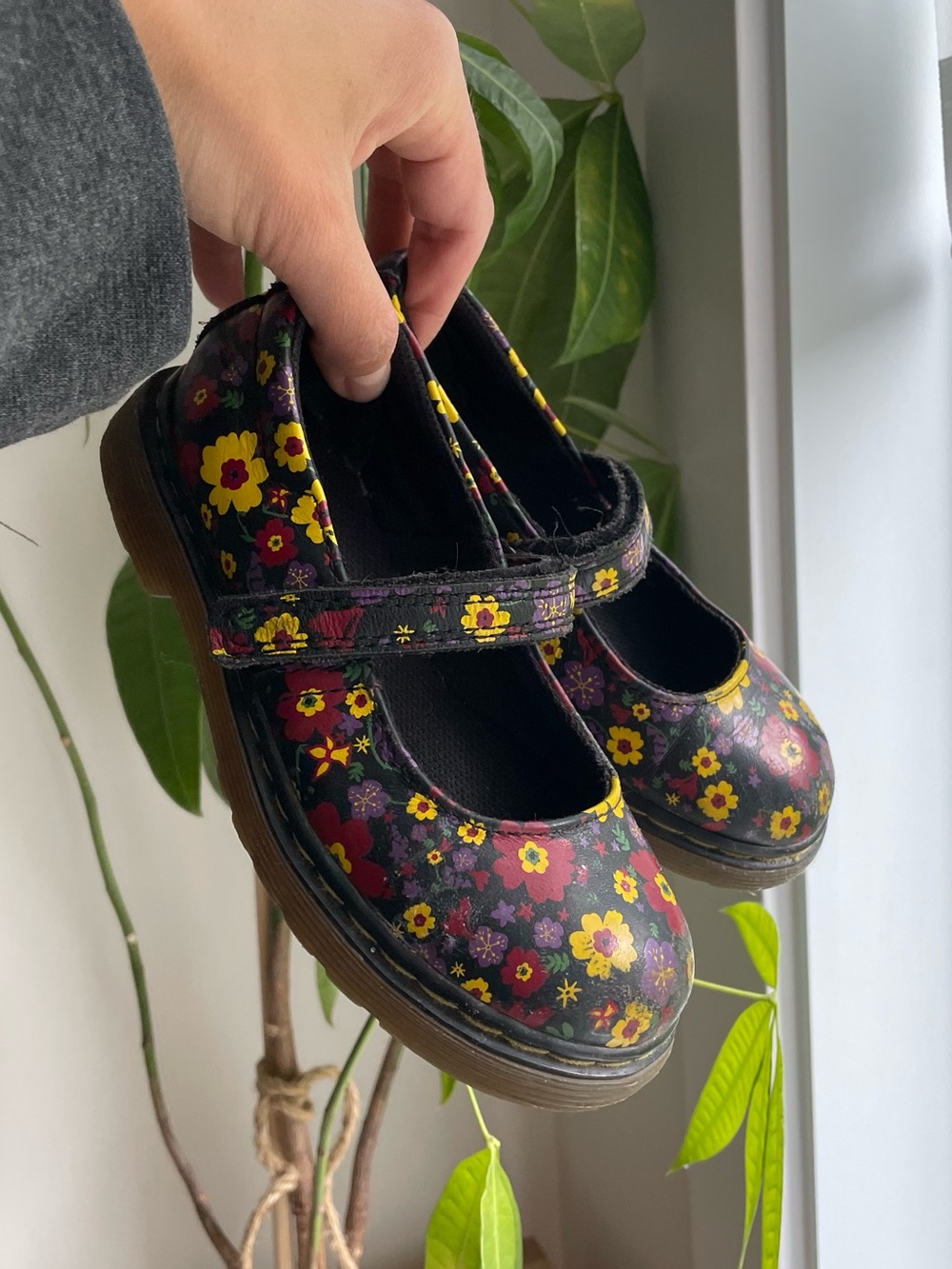 Dr Martens vintage mary jane flower garden Tully shoes